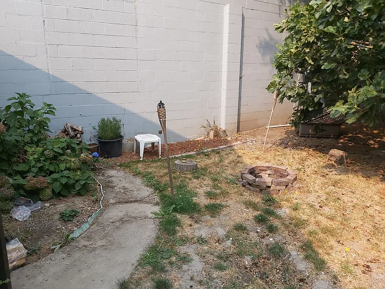 1125 & 1/2 SW A Ave — Photo 14