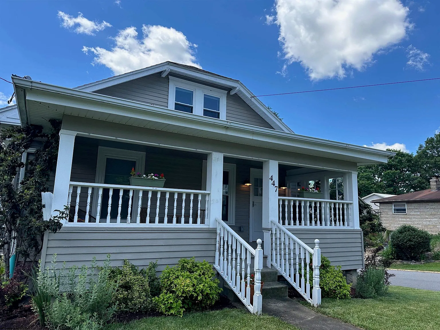 447 New Jersey St photo 1
