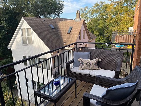 5th image of 2537 N Sawyer Ave #3B