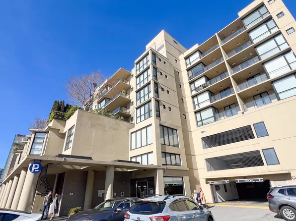 7831 Westminster Hwy #816, Richmond, BC V6X 4J4