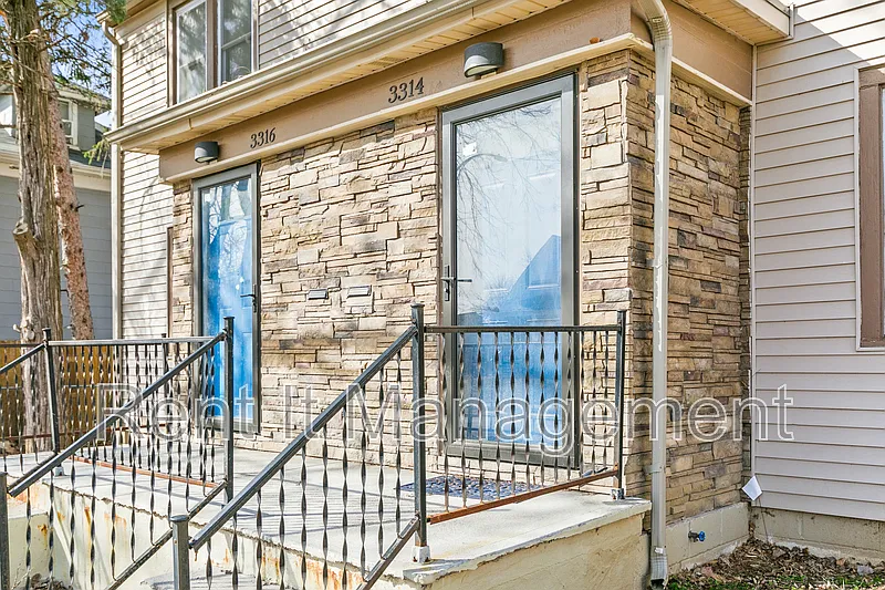 Building Photo - 3314 Franklin St