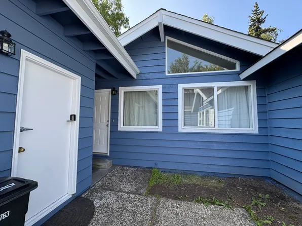 1233 Crescent Dr #1, Anchorage, AK 99508