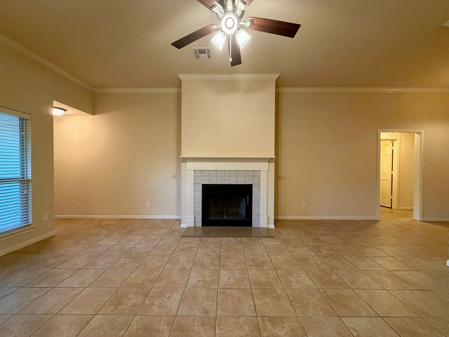 Duplex — Photo 3