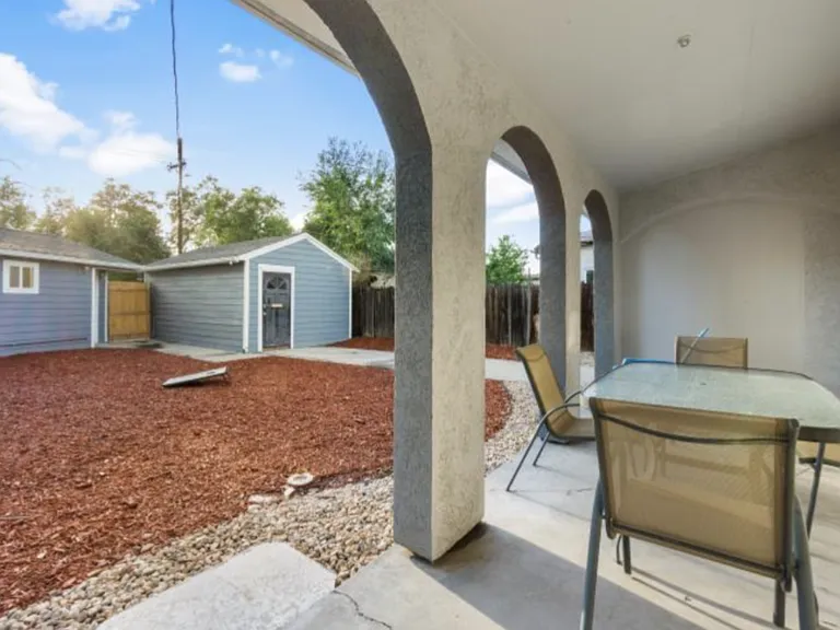 521 Osceola St — Photo 7