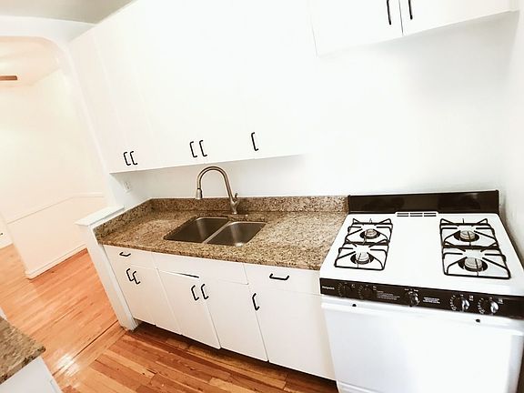 4th image of 729 W 186th St APT 5A