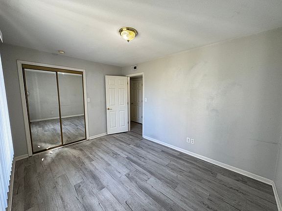 5th image of 398 W Ash St APT A