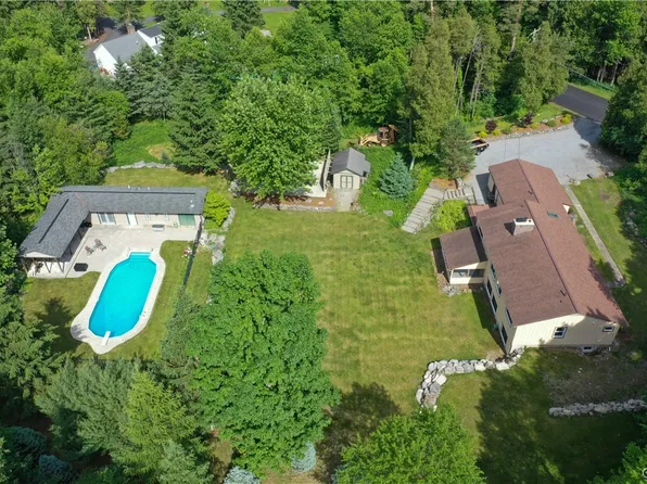 7321 Dogwood Ln, Manlius, NY 13104