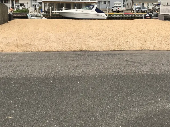 236 S Lagoon Rd, Lavallette, NJ 08735