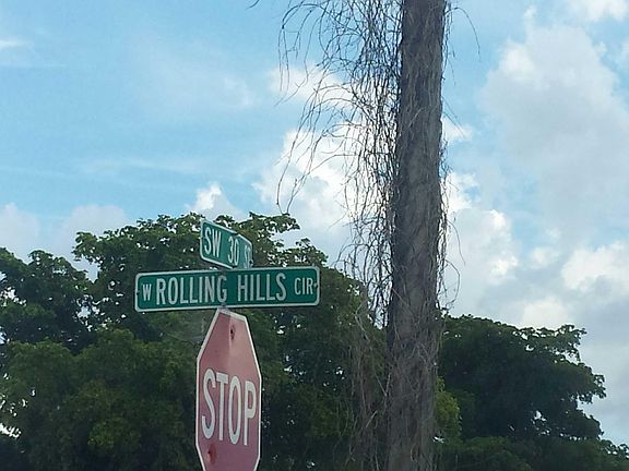 5th image of 3300 W Rolling Hills Cir APT 404