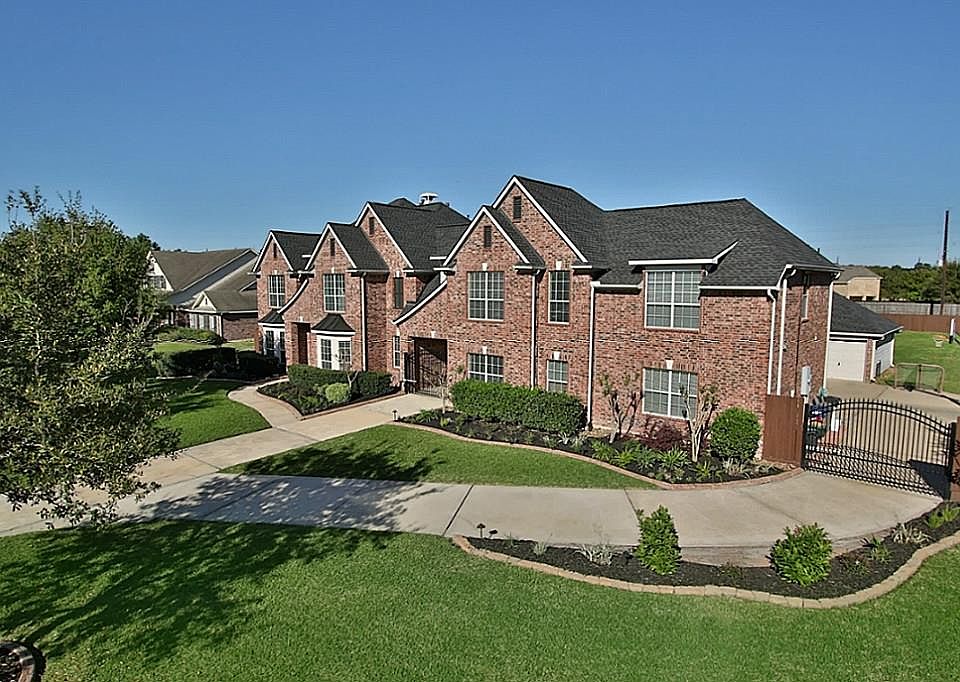 2nd image of 16702 Cottage Rose Trl