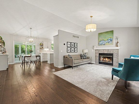 5th image of 14940 Treevalley Dr NE