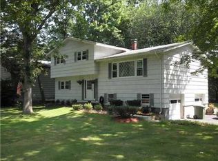 2 Adelaide Ln, Washingtonville, NY