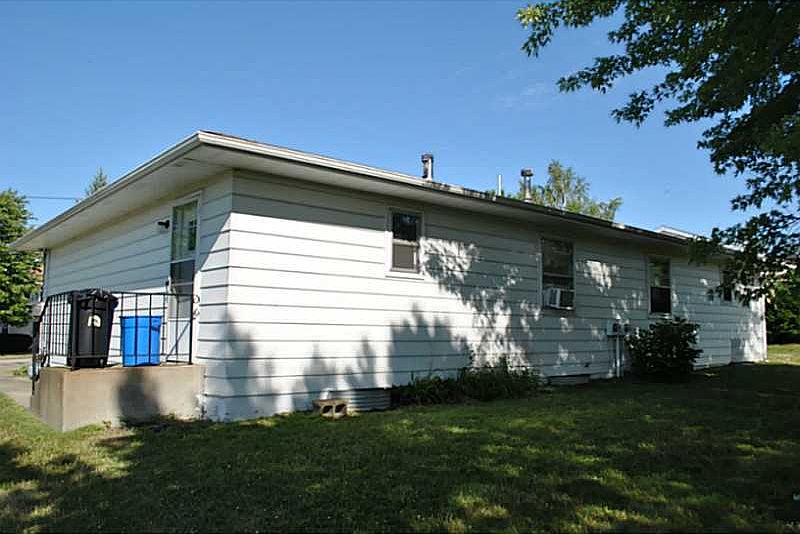 2nd image of 3518-20 Zuck Rd