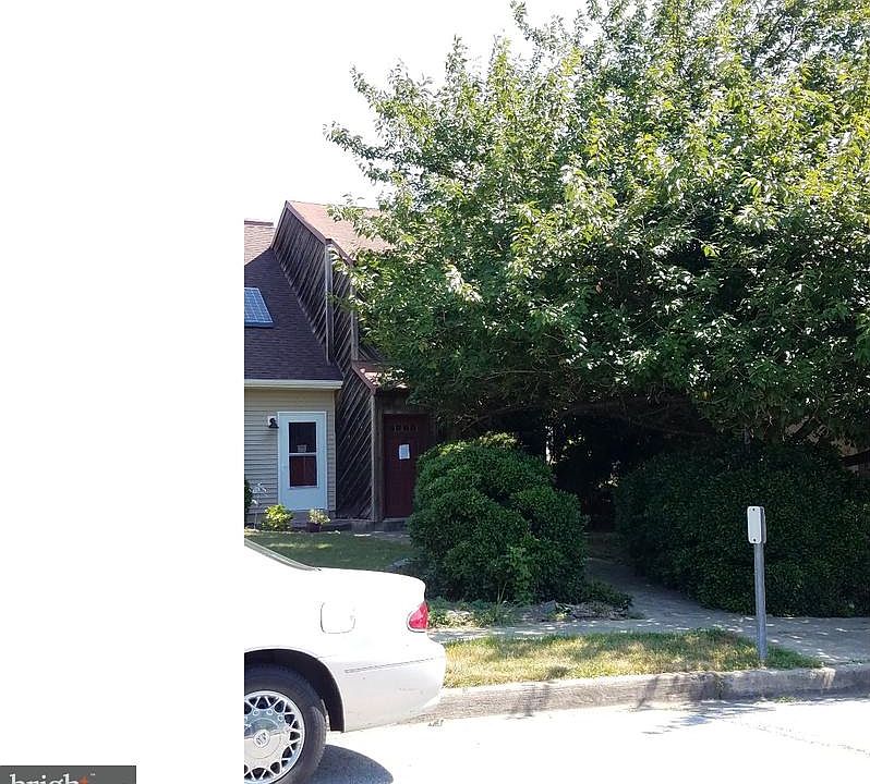 1st image of 43 E Green Valley Cir