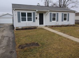 526 Kenyon Ave, Romeoville, IL 60446