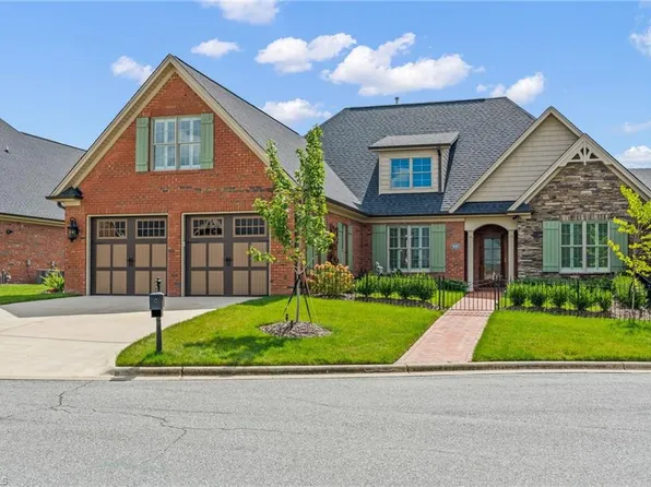 1645 Linton Ct, High Point, NC 27262