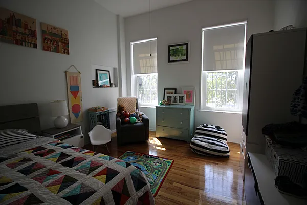 Rented by Brooklyn Real Inc | media 18