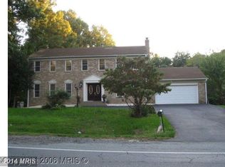 8814 Tuckerman Ln, Potomac, MD 20854