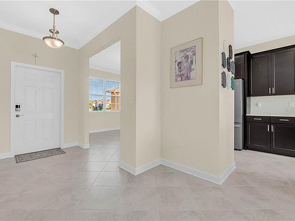 4th image of 2989 Dayton Dr