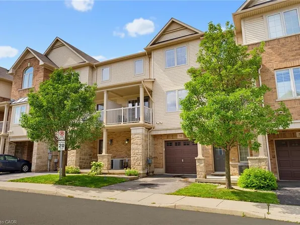 541 Winston Rd #50, Grimsby, ON L3M 0C5