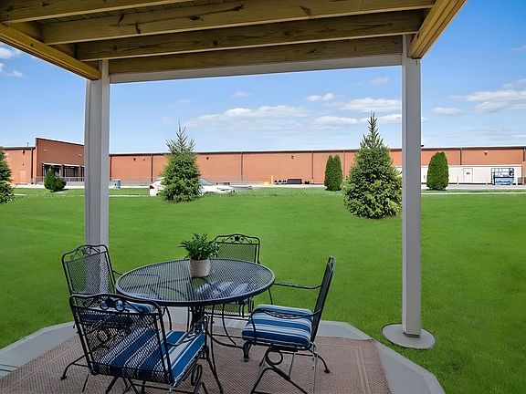 5th image of 870 Walton Terrace Dr #11-204