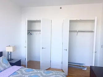 Rented by R New York