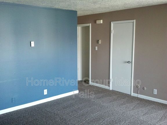 4th image of 765 Garfield St APT 4