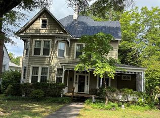 246 N Main St, Chatham, VA 24531