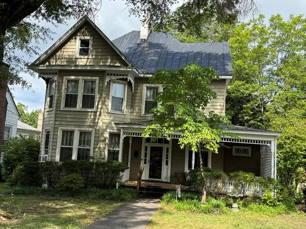 246 N Main St, Chatham, VA 24531