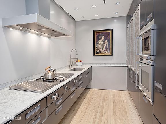 4th image of 178 Franklin St APT 5