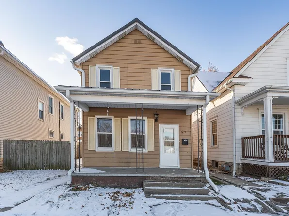 2477 Jackson St, Dubuque, IA 52001