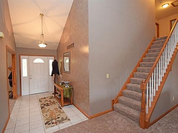 4th image of 22808 Redwood Dr