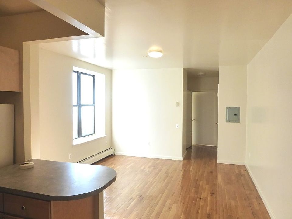 2nd image of 206 W 148th St APT 5K