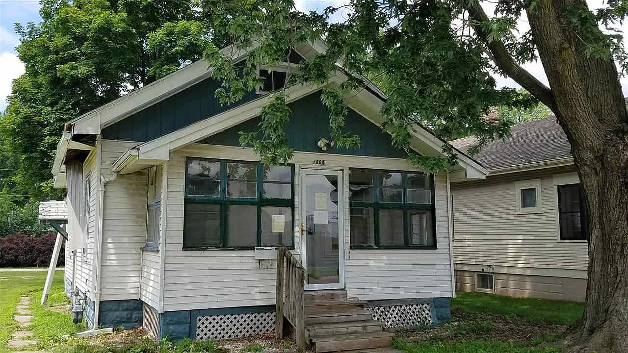 1804 8th St photo 1