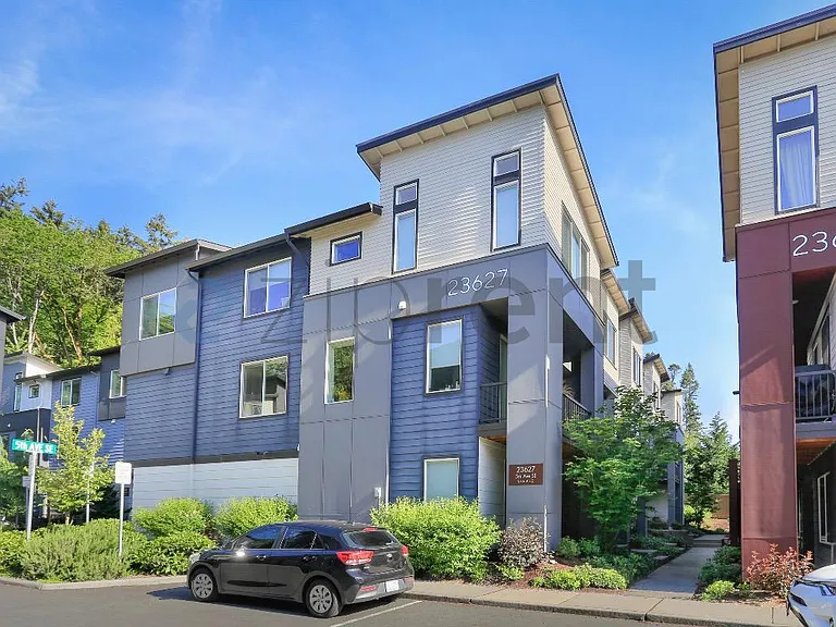 23627 5th Ave SE #C — Photo 1