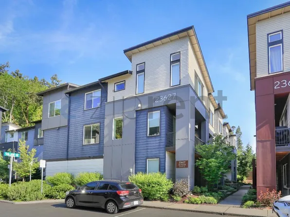 23627 5th Ave SE Unit C, Bothell, WA 98021