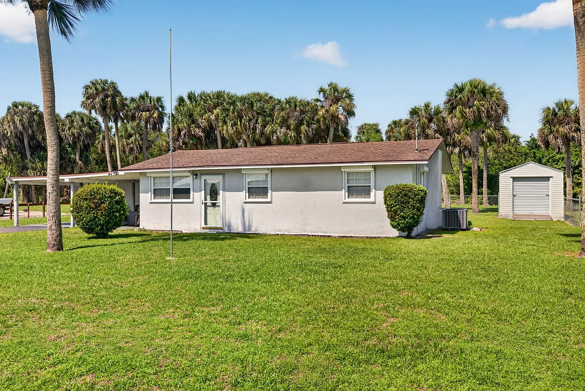 Building Photo - 17391 Rewis Rd