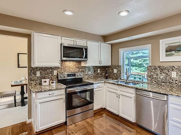 4th image of 1422 S Chambers Cir