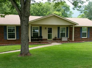 1772 Theresa Dr, Clarksville, TN 37043