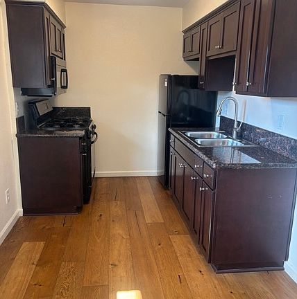 2nd image of 2875 A St APT 31