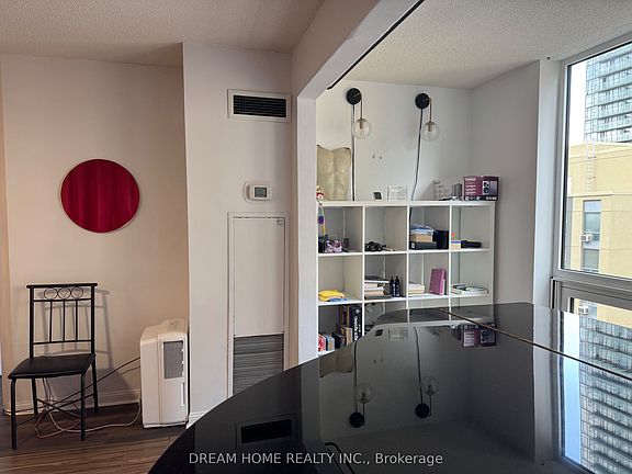 2nd image of 25 Grenville St #1201
