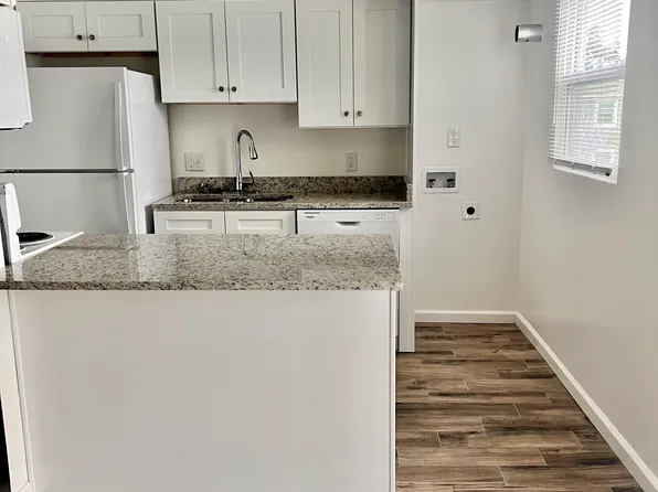 1644 S Crystal Lake Dr #124, Orlando, FL 32806