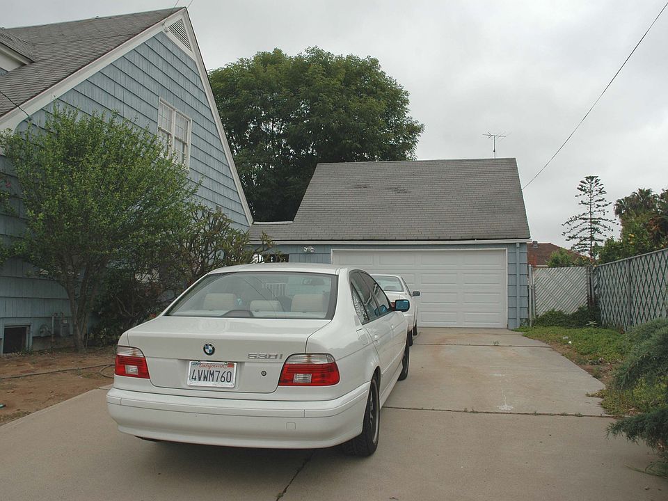 2nd image of 5047 67th St