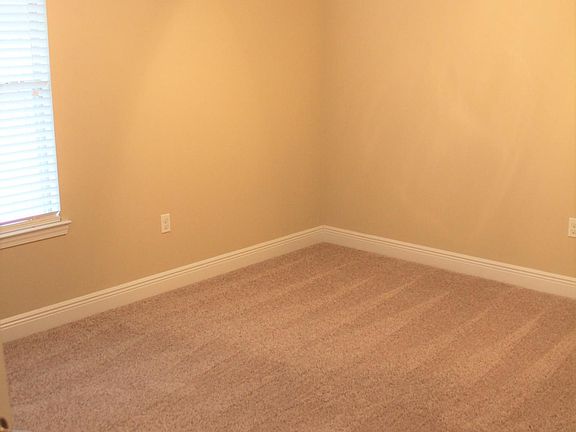 5th image of 1798 Twin Pine Blvd