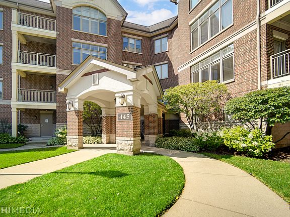 2nd image of 445 Village Grn Unit 205