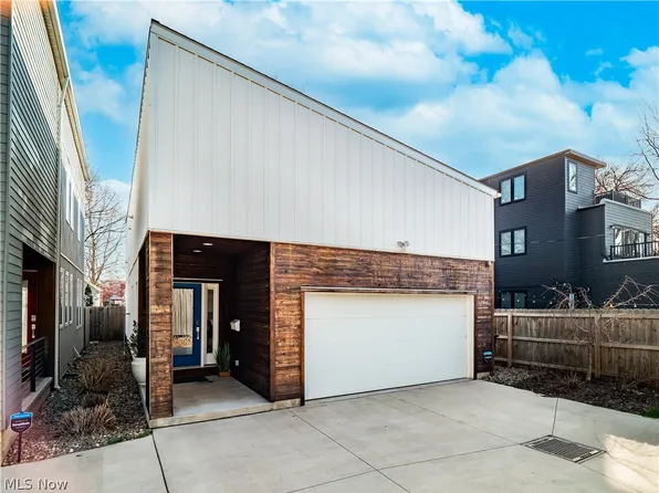 2477 Tremont Ave, Cleveland, OH 44113