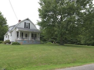 251 Fox Rd, New Castle, PA 16101