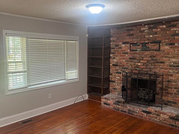 5th image of 161 Horseshoe Cir