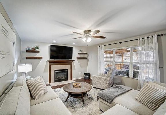 4th image of 4455 Butler Farms Dr