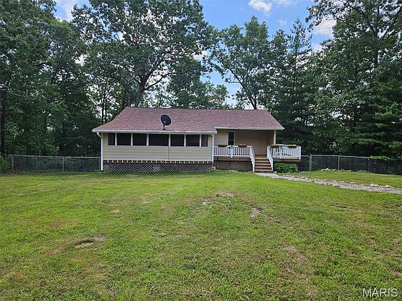 2nd image of 13800 Holly Ln